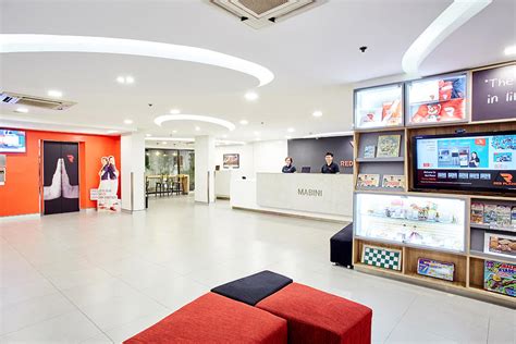 red planet hotel mabini.